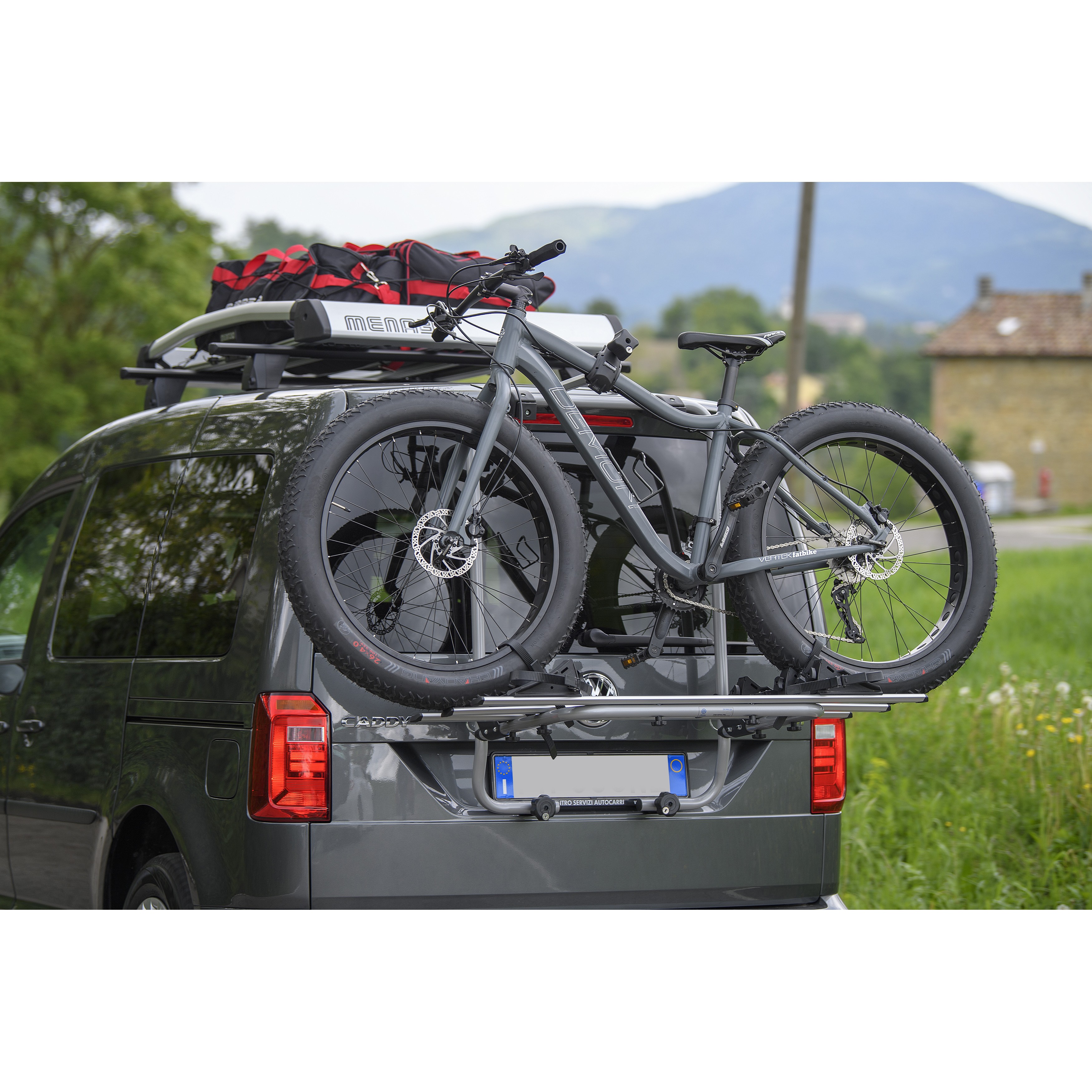 Dinkarville Oblongo camisa ▷ Portabicis de Portón Trasero Menado Shadow Volkswagen Caddy 3 Bicis